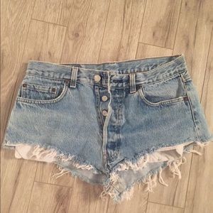 Levi’s 501 “Daisy Duke” cut off shorts
